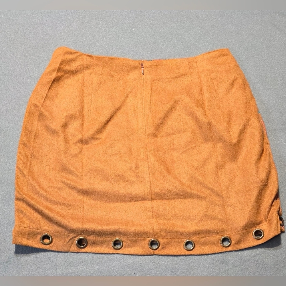 Savanna Jane NWT Rustic Embroidered Mini Skirt with Eyelet Trim S/M/L - Picture 4 of 11